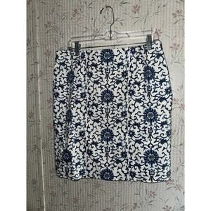 Lauren Ralph Lauren Skirt Womens Size 12 White Blue Floral Short Lined Stretch